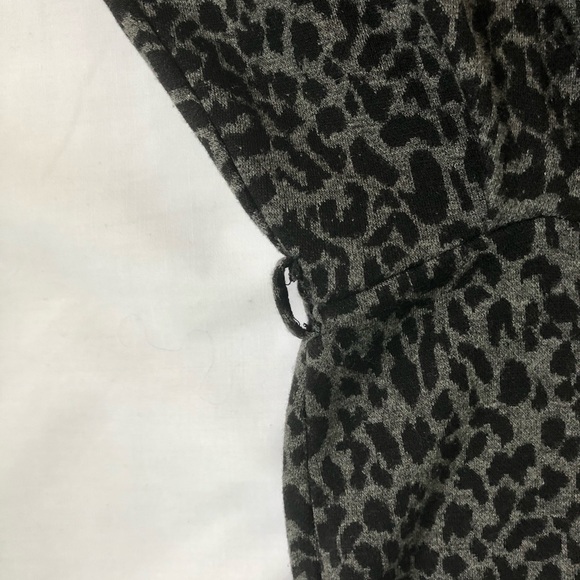 QED London fit and flare leopard print knit dress size small comfy and stretch - Picture 10 of 16